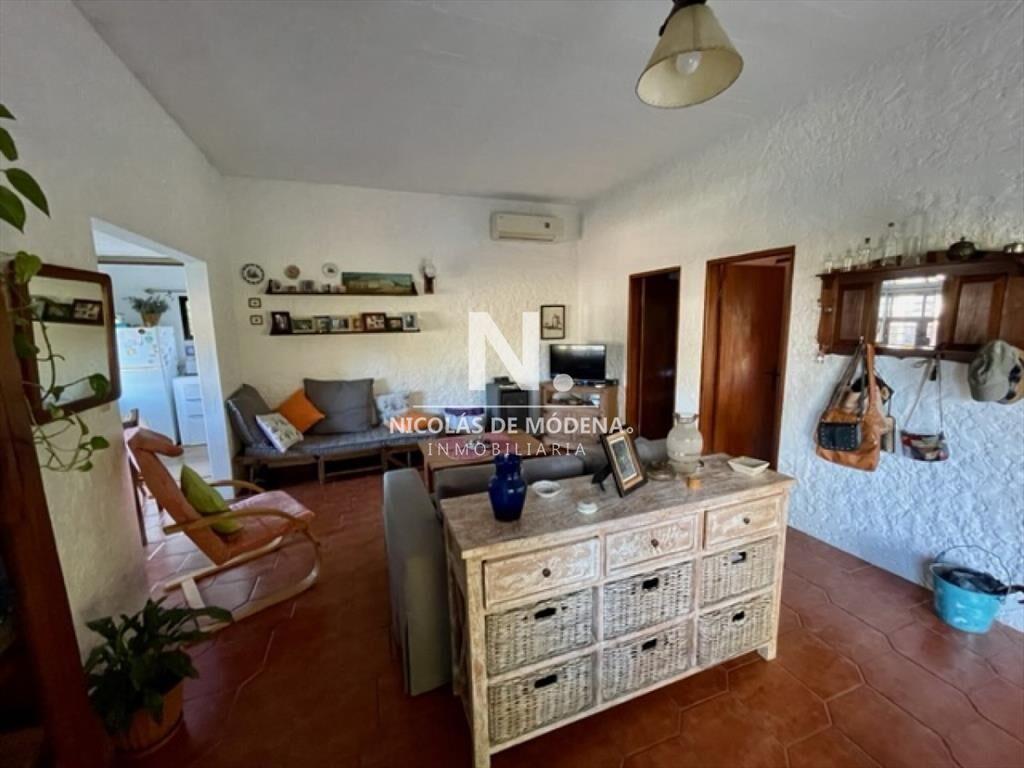 Casa en Pinares de 2 Dormitorios en gran terreno.