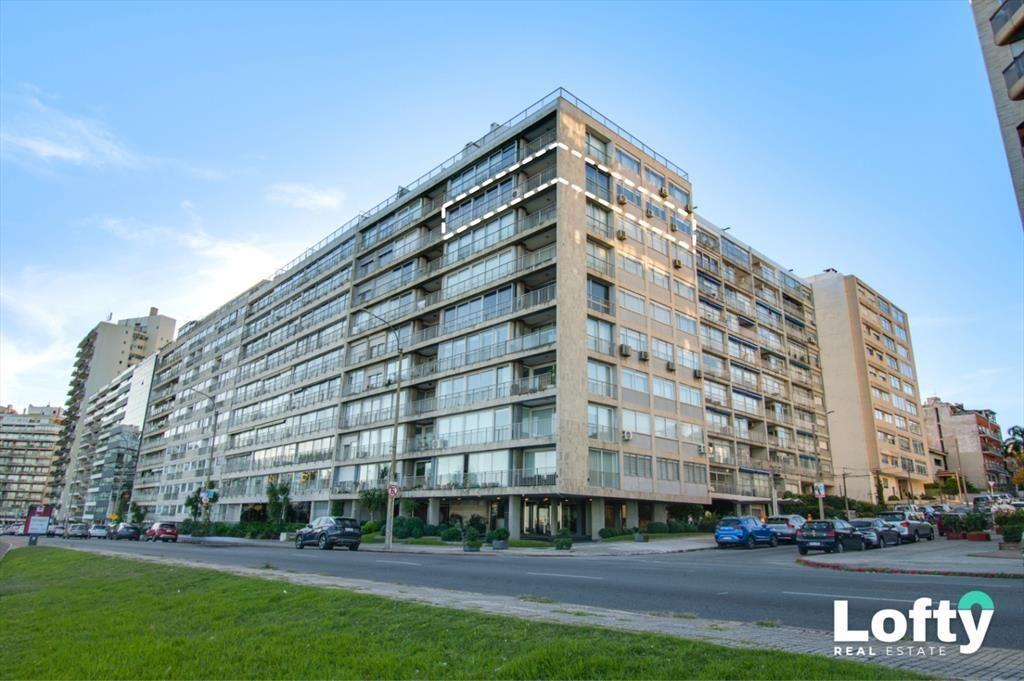 Apartamento en venta de 4 dormitorios 2 Garajes y Terraz...
