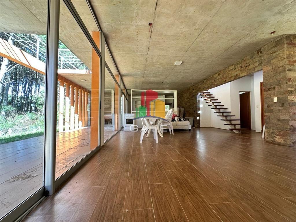 Casa en venta y alquiler anual en Club del Lago -