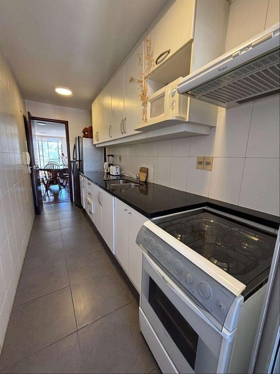 Punta Carretas Alquiler con muebles 2 dormitorios 2 baños t