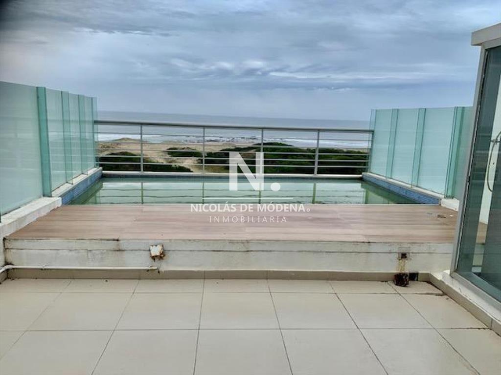 Apartamento Penthouse de 2 dormitorios en venta