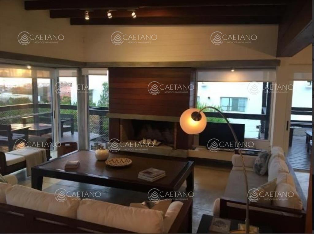 Casa en venta en El Chorro, Manantiales !