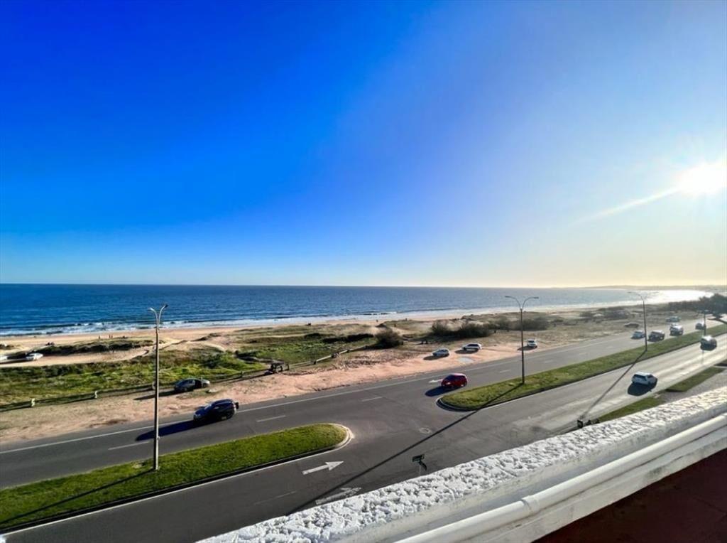 DEPARTAMENTO EN VENTA 2 DORMITORIOS EN MANSA, PUNTA DEL EST
