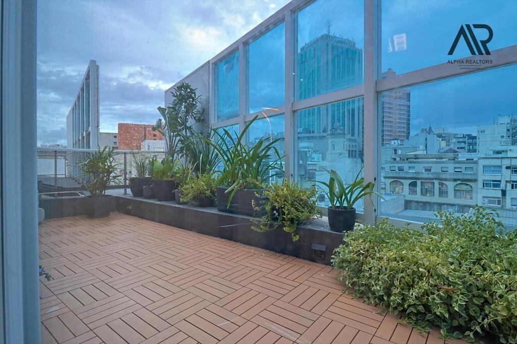 Venta Oficina Ciudad Vieja Con Renta