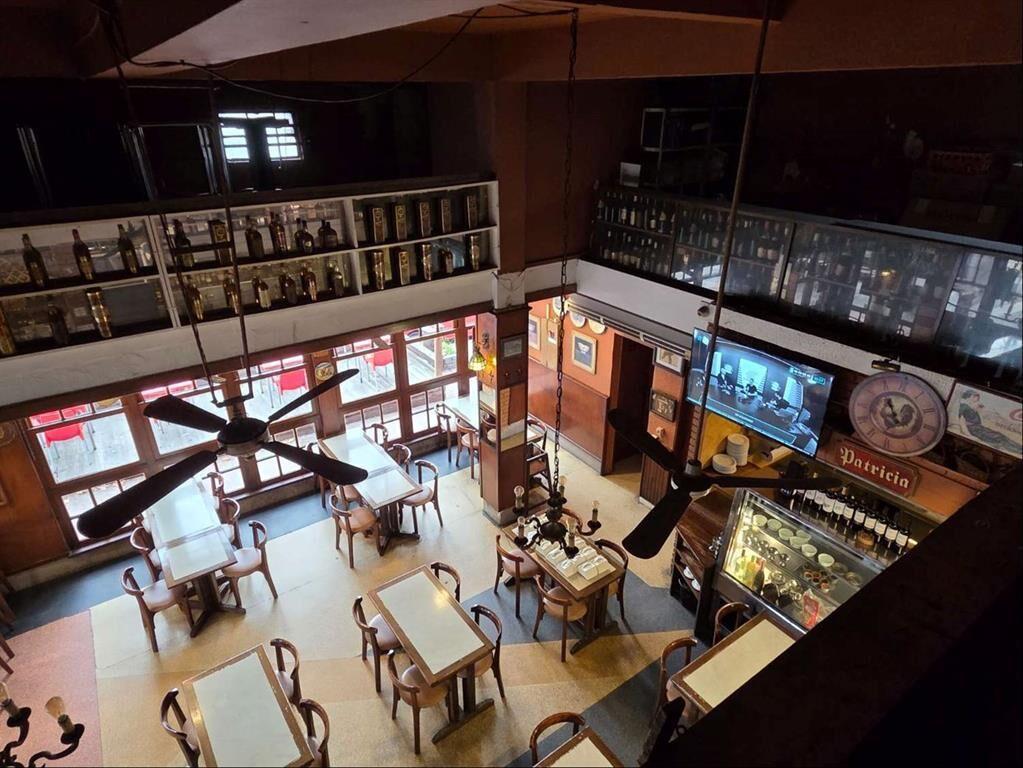 ALQUILER O VENTA - LOCAL COMERCIAL - RIVERA Y MARCO BRUTO -
