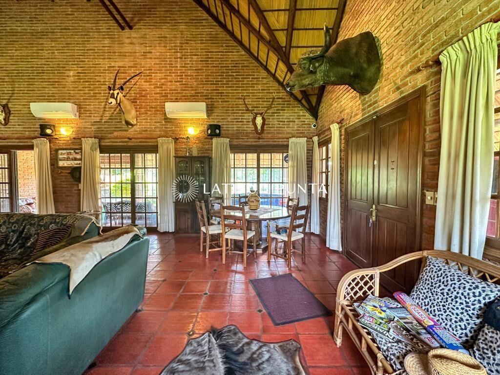 Casa en Jardines de Córdoba, 3 suites más