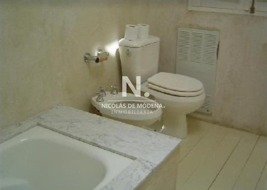 Casa de 4 dormitorios en venta.