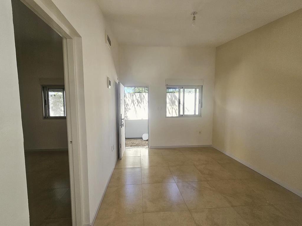 Venta apartamento de 1 dormitorio, planta baja- Carrasco No
