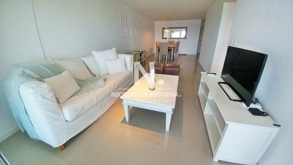 Apartamento en venta 3 dormitorios en Playa