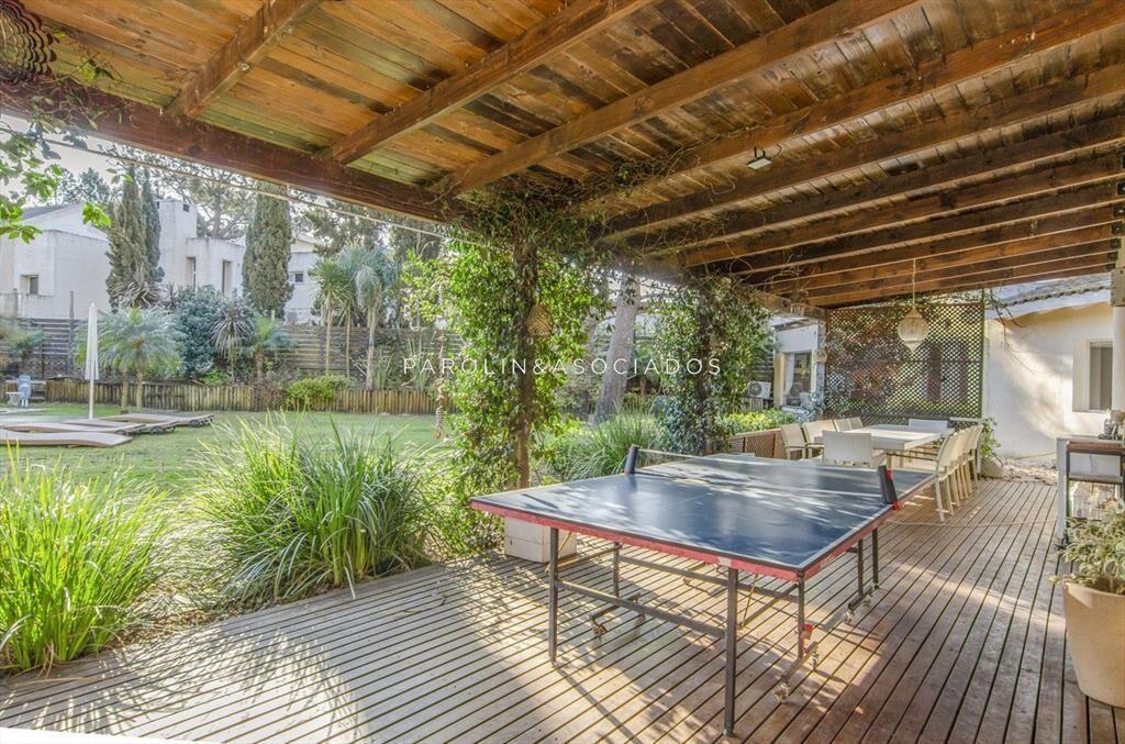 Casa en venta de 5 dormitorios en La Arbolada,