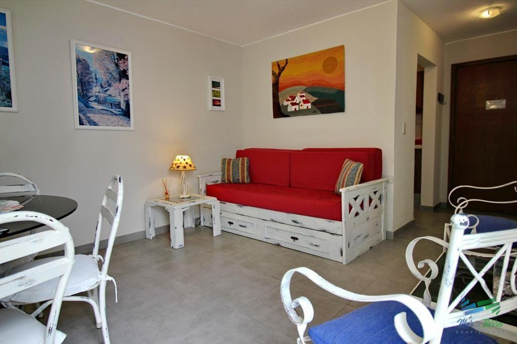 En alquiler y venta. .muy lindo apto en el de la