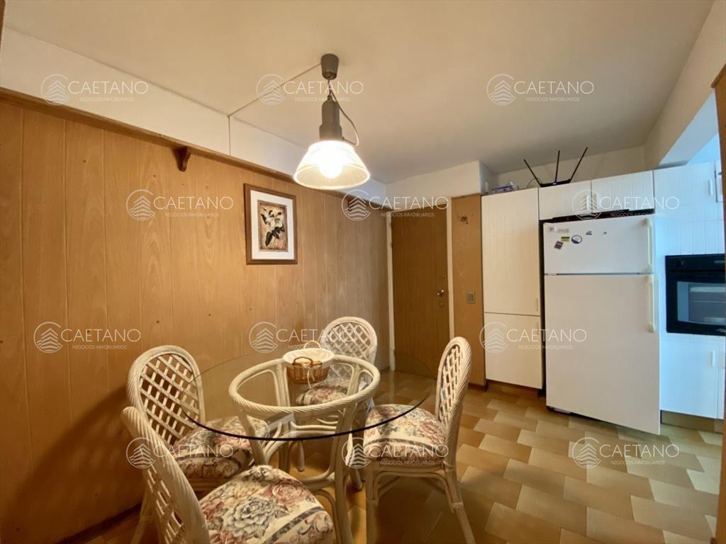 Venta apartamento 3 dormitorios. Playa mansa, del