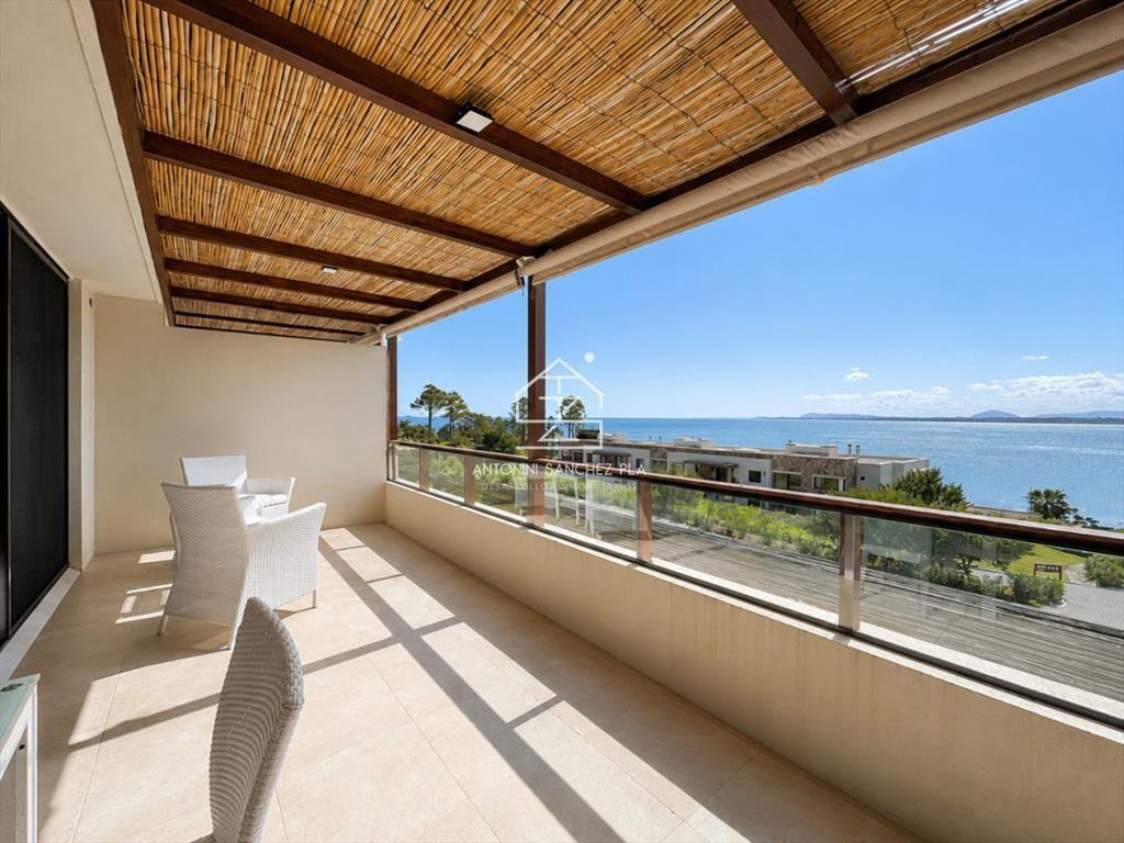 Apartamento de 2 Dormitorios con Vista al Mar y Parrillero