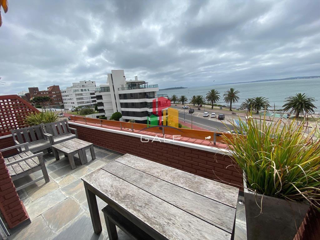 Vende apartamento con vista al mar de 3 Punta del