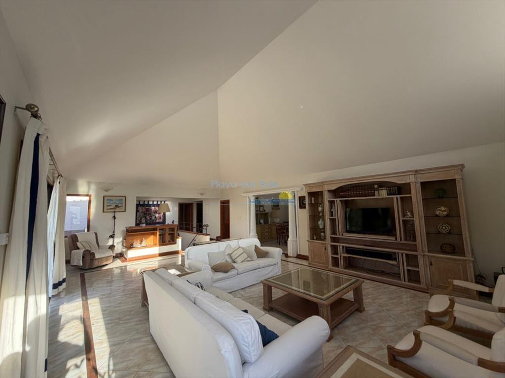 Casa en Alquiler anual U$D 4500 Punta del este 3