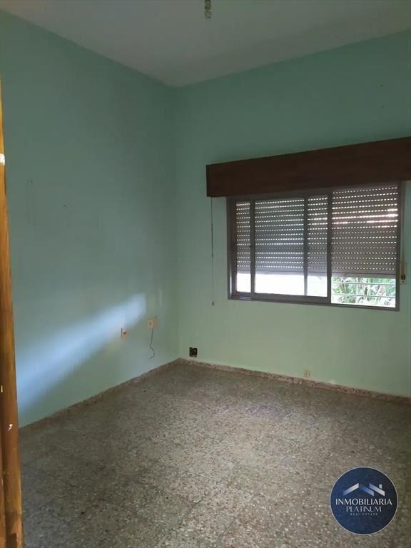 Casa en alquiler c/ cochera en Casavalle