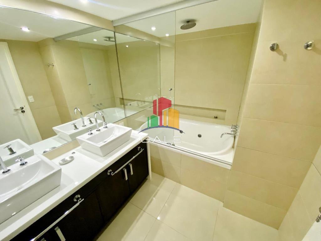 Apartamento en Brava, 4 dormitorios *
