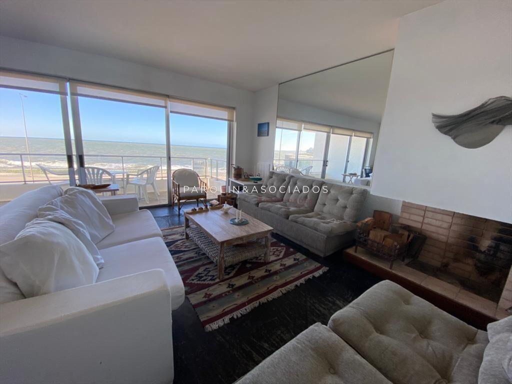 Apartamento en venta de 2 dormitorios en Punta