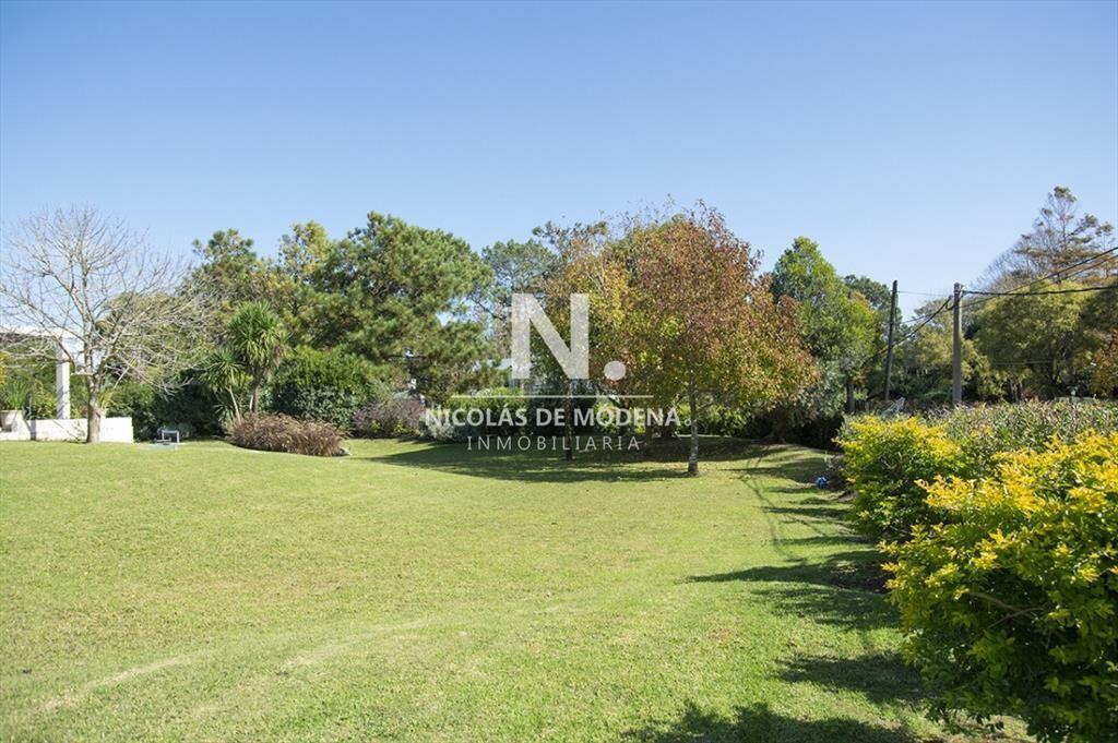 Espectacular Mansion en zona Golf, proxima al y a