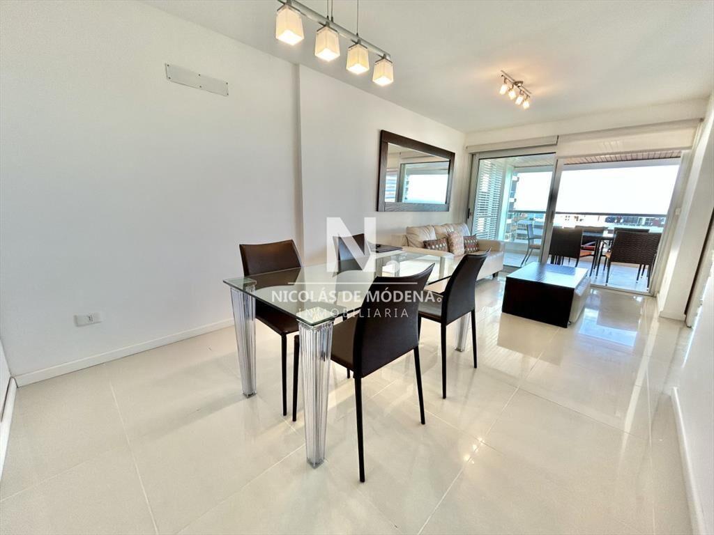 VENTA DE APARTAMENTO DE 2 DORMITORIOS EN EDIFICIO