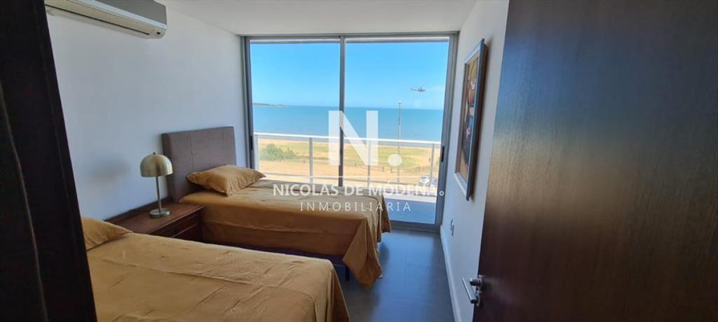 Apartamento de Venta de 2 dormitorio en Edificio