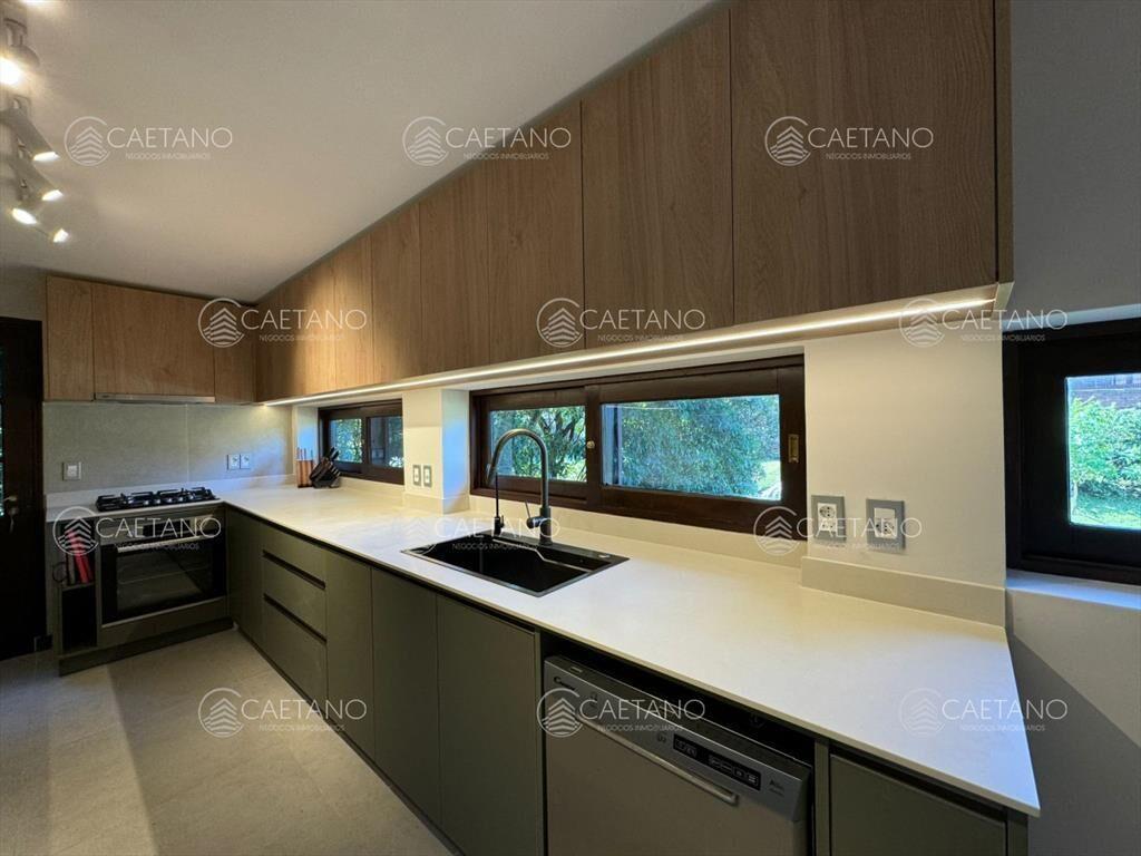 Venta y alquiler temporario casa de 4 Punta del