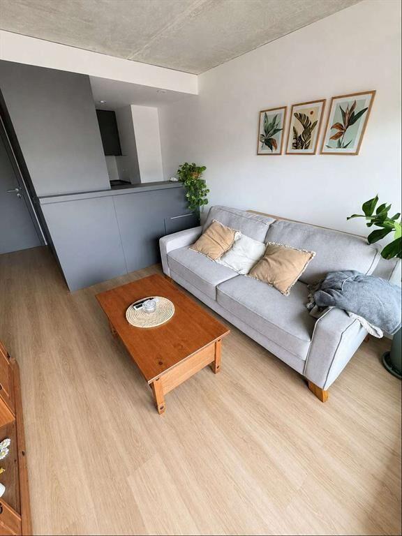Apartamento De 1 Dormitorio Con Balcón y Garaje En Alquiler