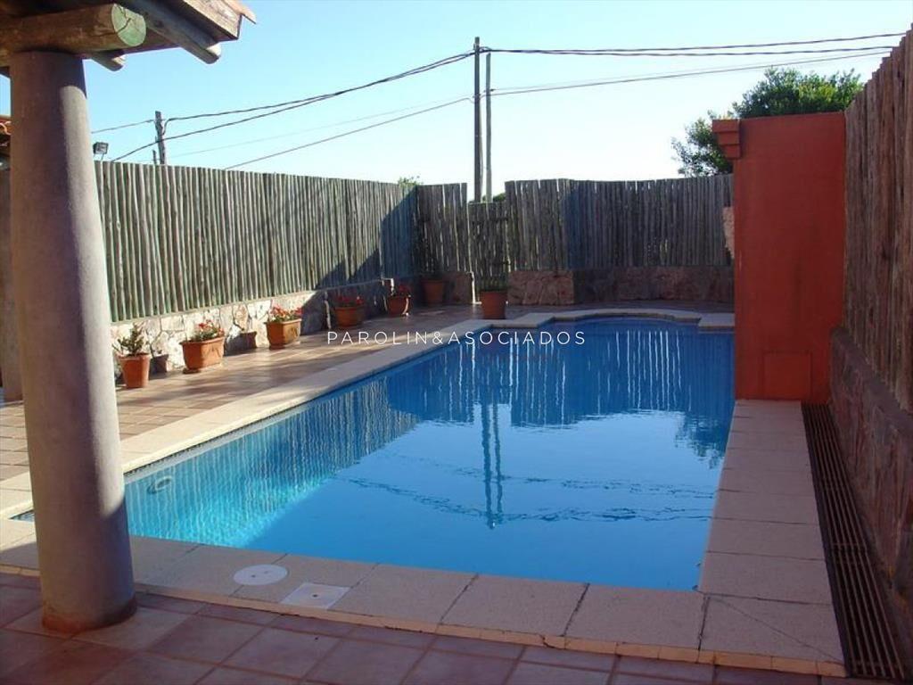 Hermoso chalet con vista al Mar en el Chorro, Manantiales