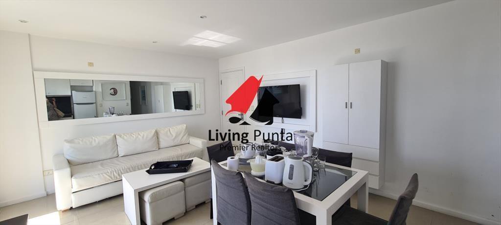 Inmejorable apartamento en venta a pasos del mar