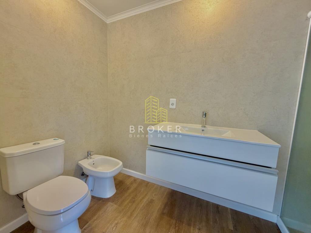 Venta casa 3 dormitorios punta del este Jardines