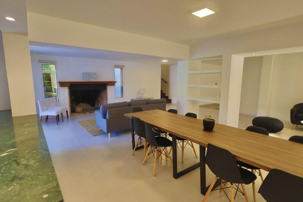 ALQUILER ANUAL CASA 7 DORMITORIOS - BARRIO PRIVADO LA RESID