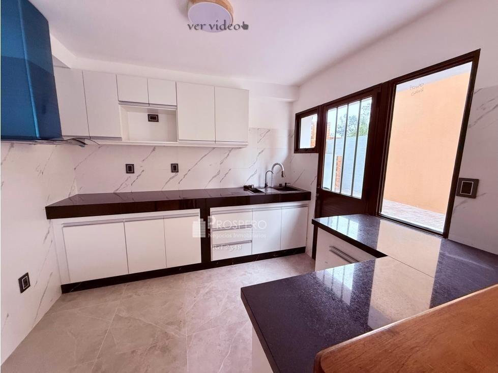 2348 casa 5 dorm Lomar de Solymar c/cochera 2 autos parrille