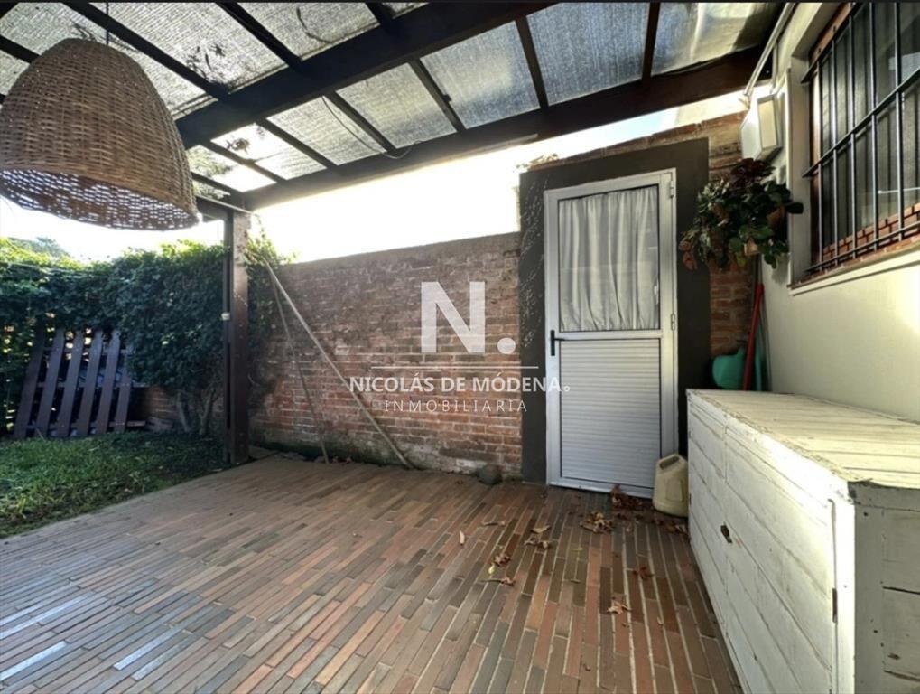 En venta casa en Pinares de 2 dormitorios, con de