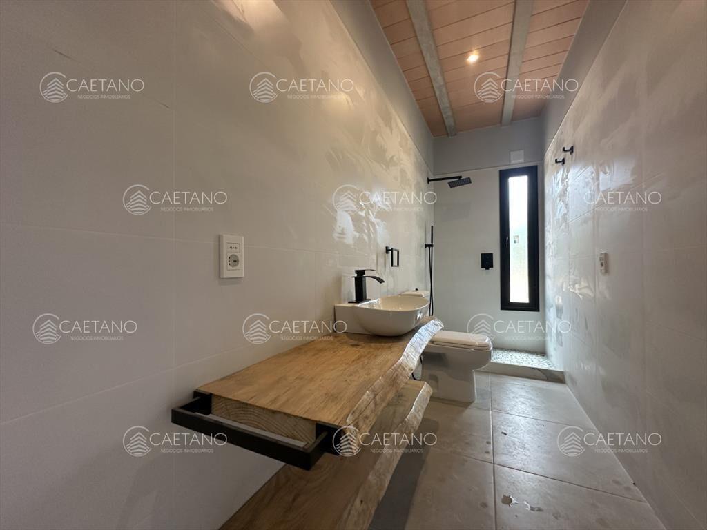 Venta casa a estrenar en barrio Club del lago