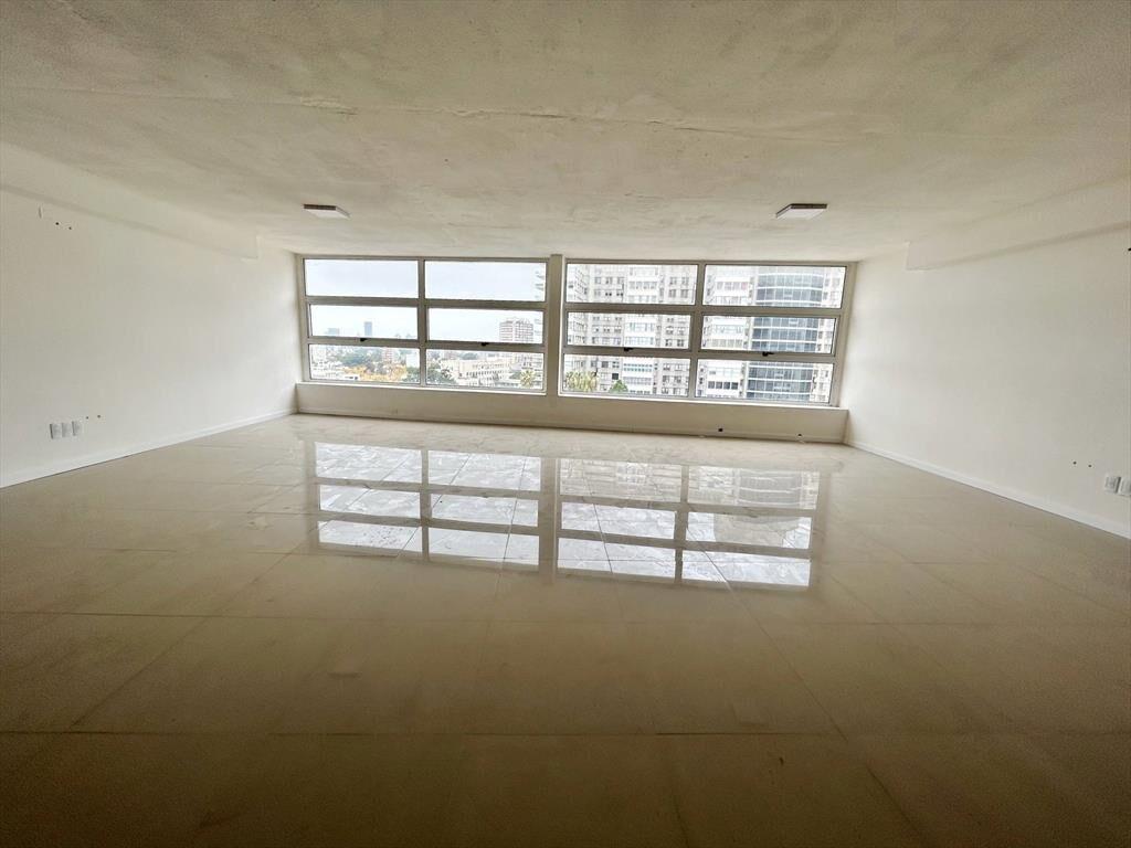 Venta apartamento duplex en Parque Batlle