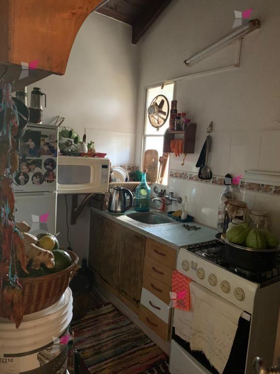 VENTA CASA DE 3 DORMITORIOS BARRIO PINARES