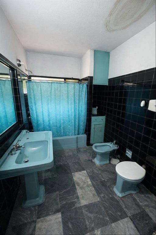 PROPIEDAD ÚNICA EN PRADO - 2.005 m² DE TERRENO Y GRAN POTEN