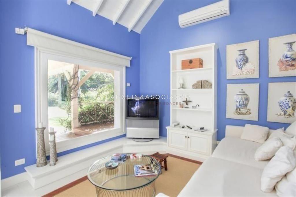 Casa en venta de 4 dormitorios en Beverly Hills,