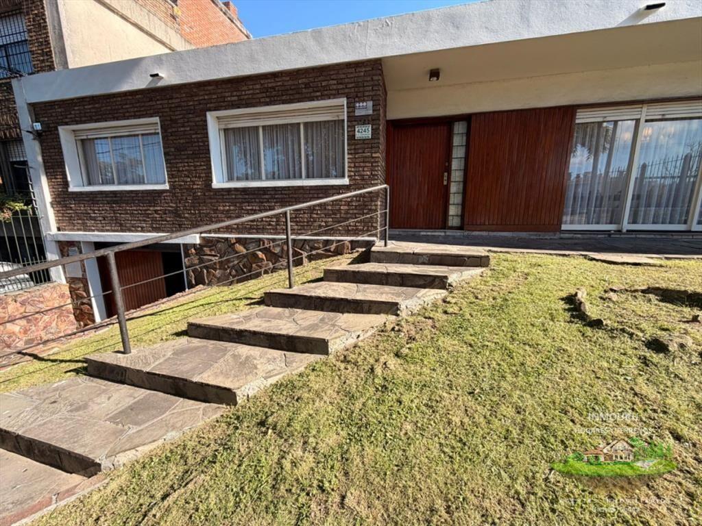 Venta de Casa a metros de Antel Arena