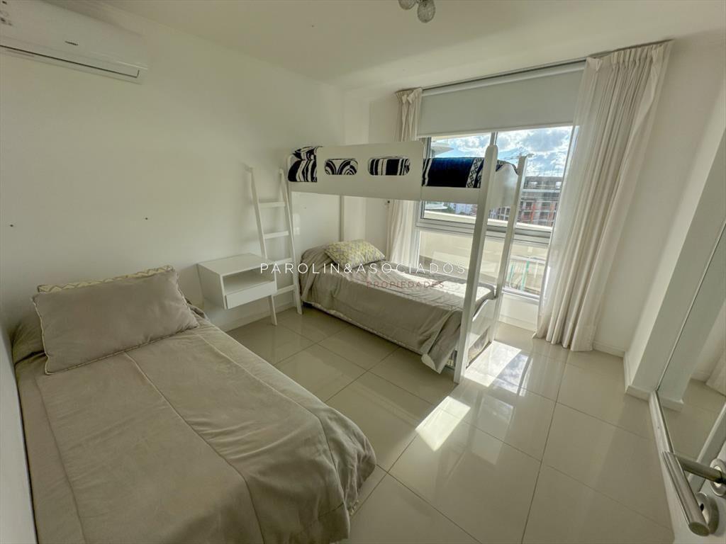 Apartamento en venta de 2 dormitorios Wind Tower,