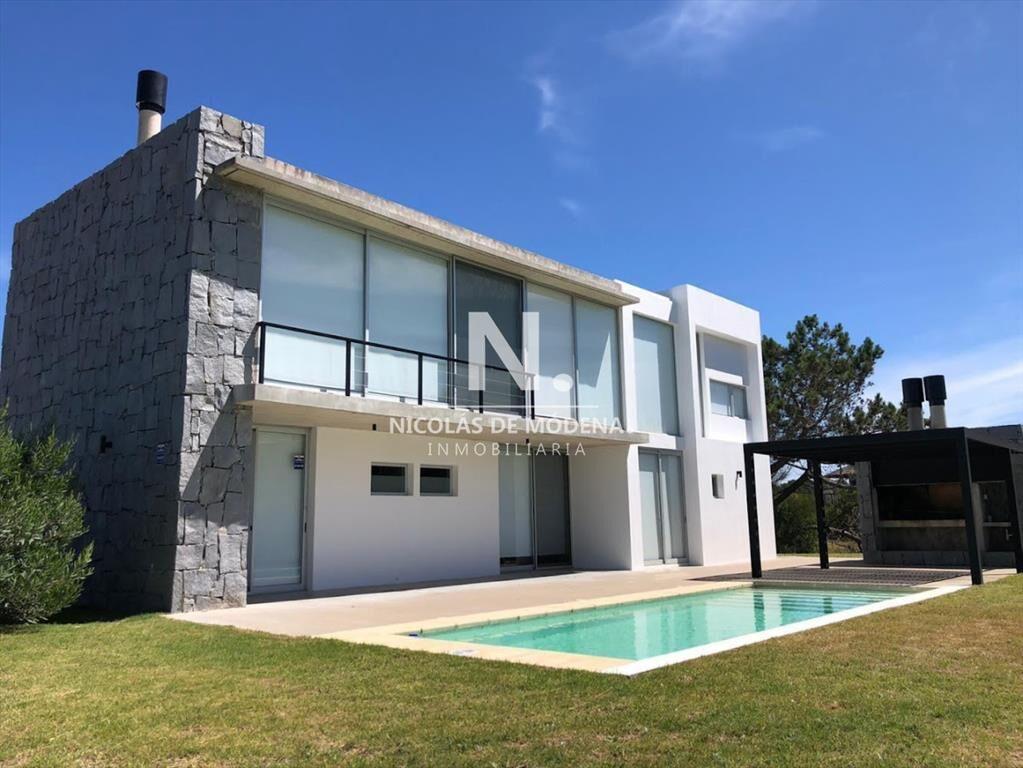 Casa en venta en Arenas de Jose Ignacio, 3