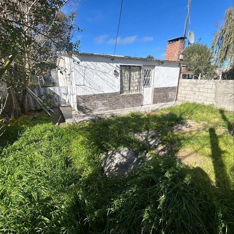 *** RESERVADP *** A 300 METROS DE RUTA 87 2 dormitorios Alq
