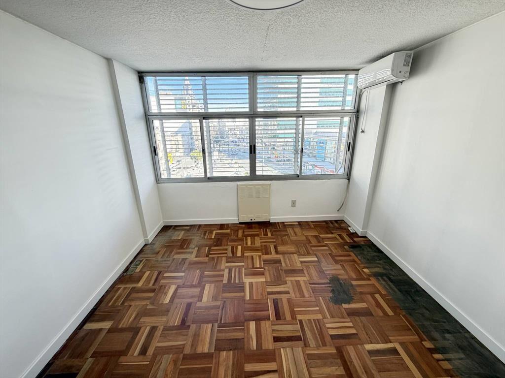 Venta de Oficina al frente en Cordón