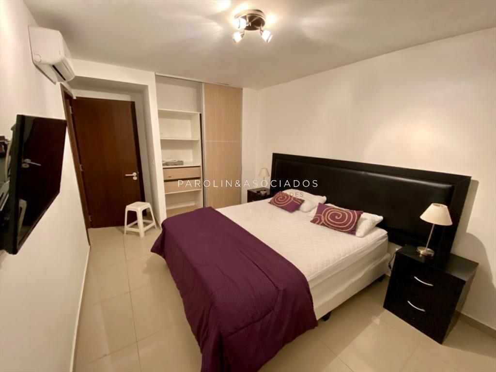 Apartamento en venta de 2 dormitorios en Punta