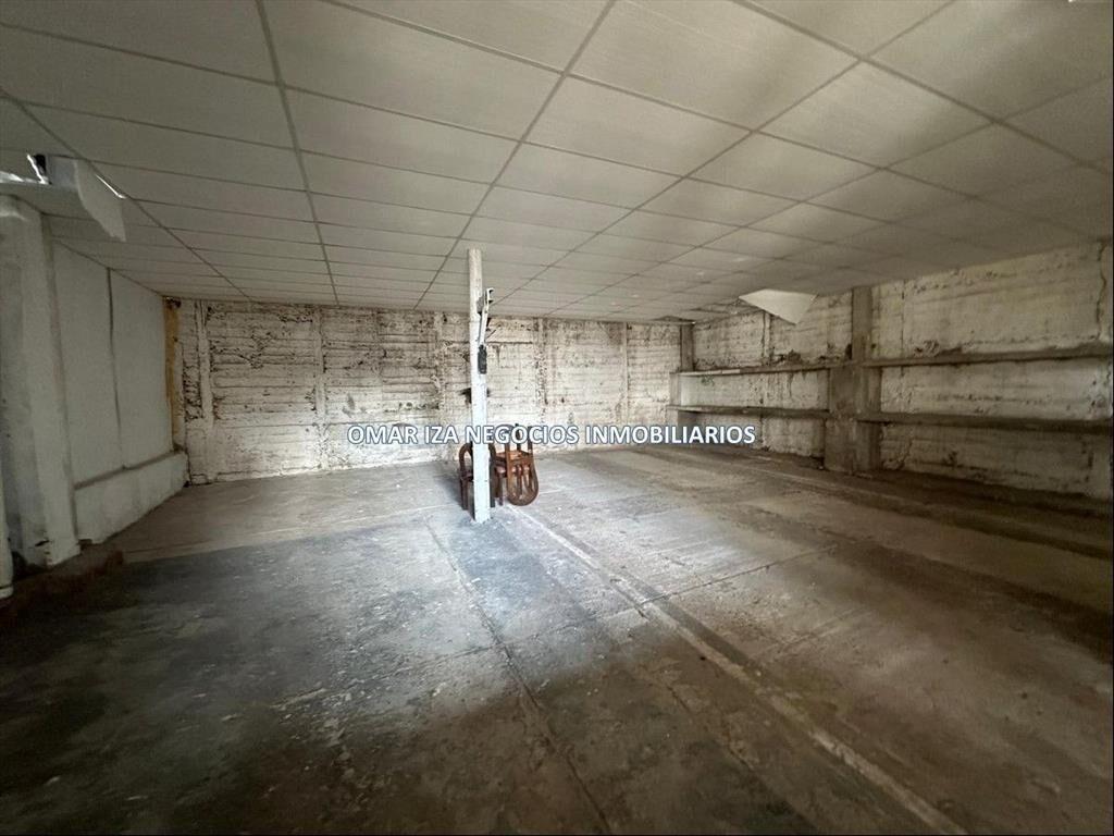 Venta casa + galpón en Barrio Ituzaingó, prox Hipodromo de