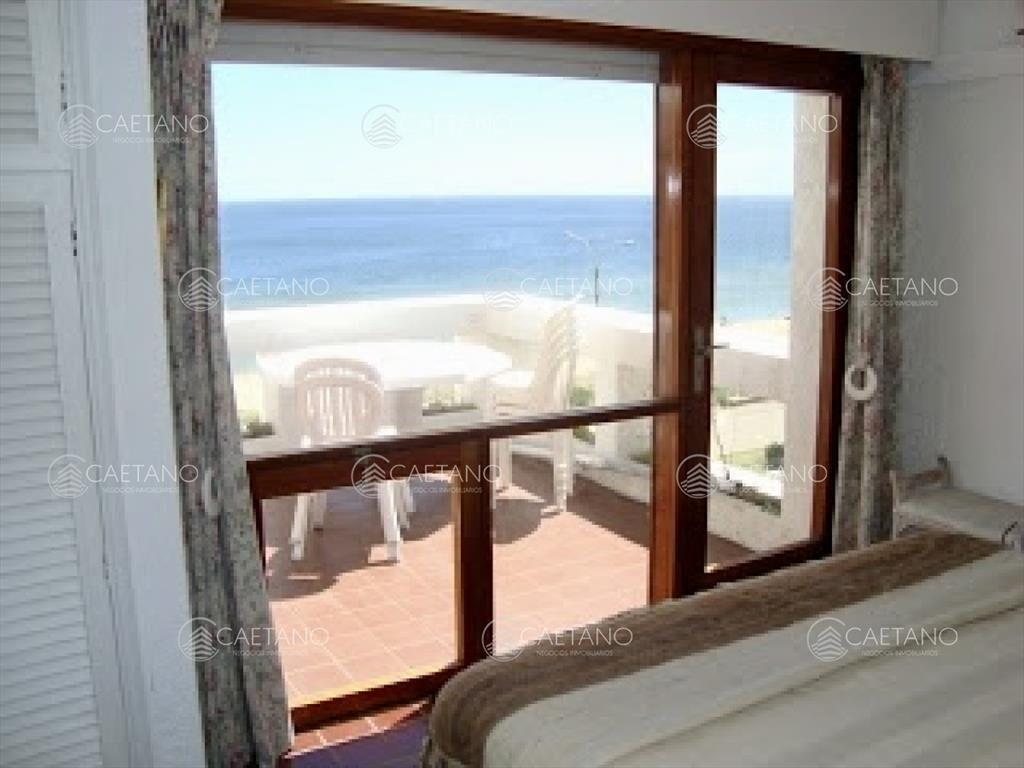 Venta apartamento 2 dormitorios Playa Mansa - del