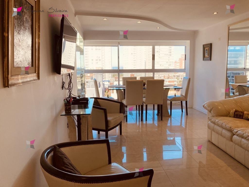 Alquilo apartamento con vista al mar de 2 dormitorios y med