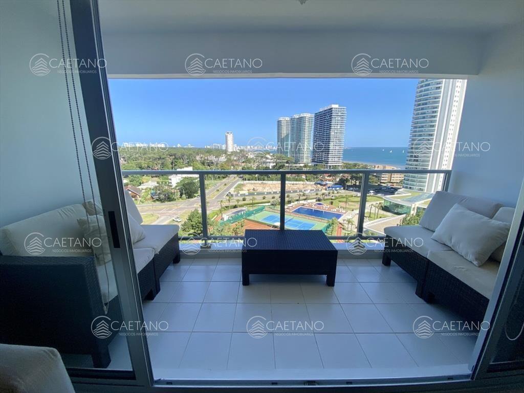 Venta apartamento 3 dormitorios más dependencia,