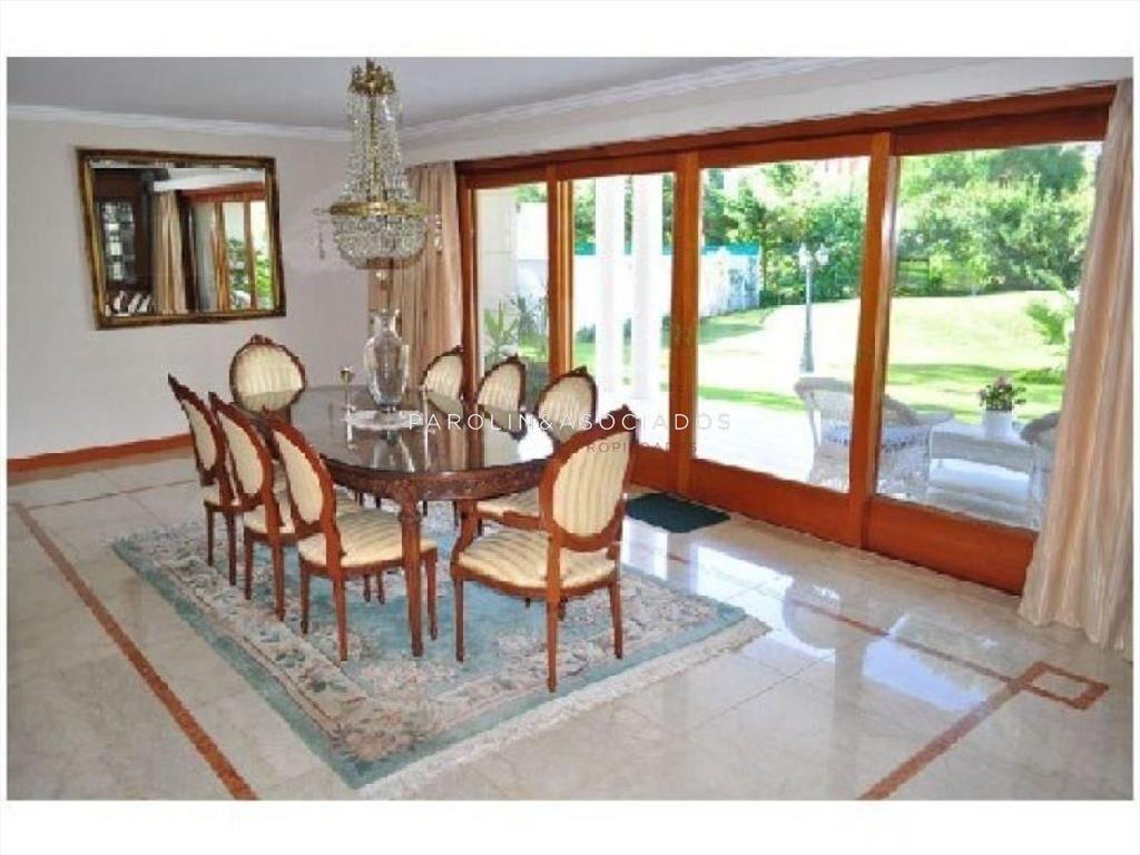Casa en venta de 5 dormitorios en Playa Mansa,