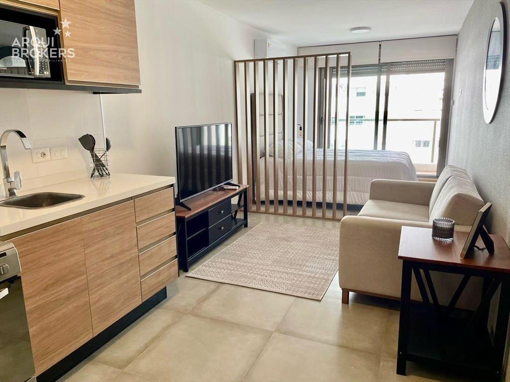 Alquiler apartamento monoambiente con muebles en Pocitos -